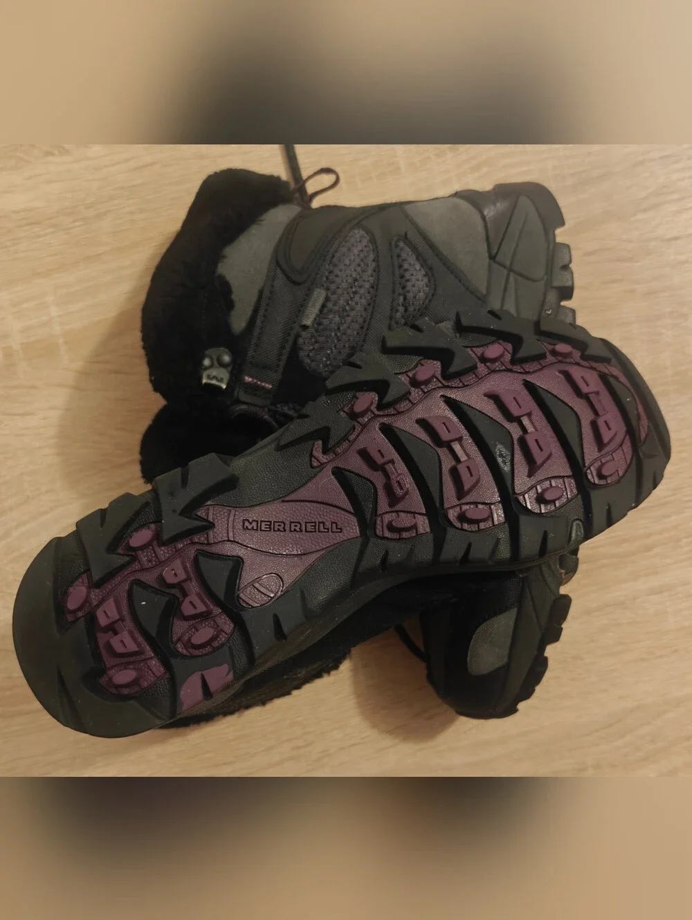 Merrell Waterproof Hiking Boots Black Purple High Top Women’s 7.5 Air Cushion